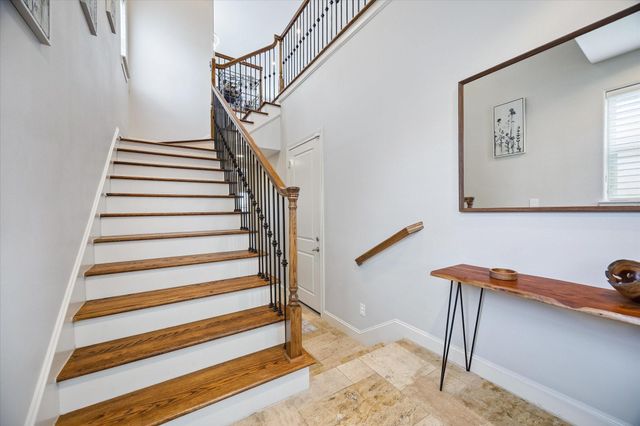 2703 Arabelle Grove, Houston, TX 77007