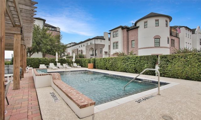 2703 Arabelle Grove, Houston, TX 77007