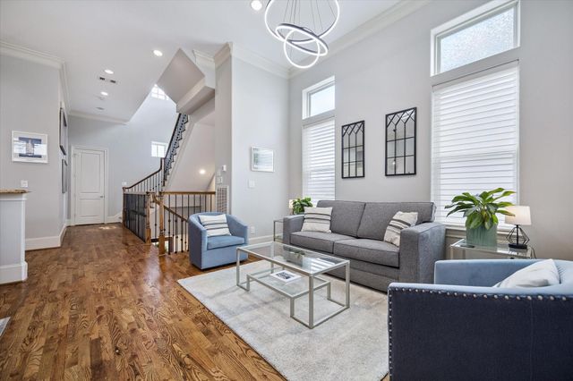 2703 Arabelle Grove, Houston, TX 77007