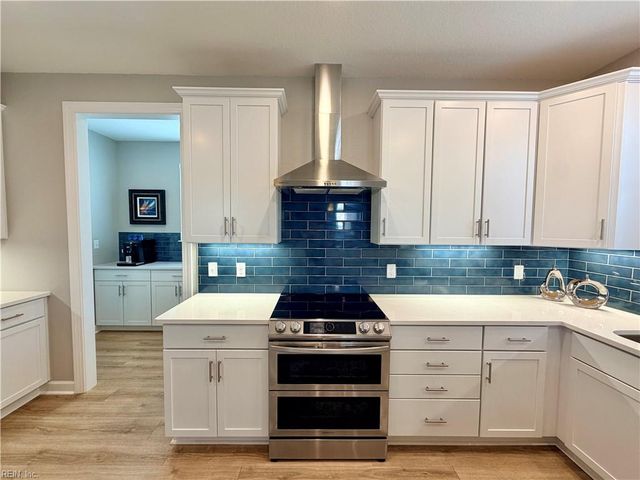 1900 Merano LN, Chesapeake, VA 23322