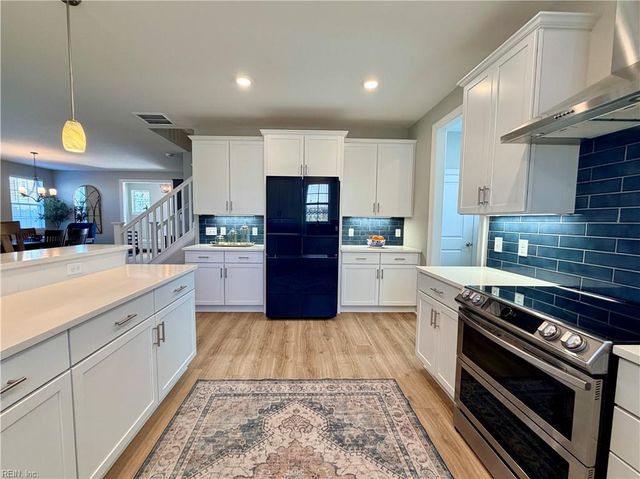 1900 Merano LN, Chesapeake, VA 23322