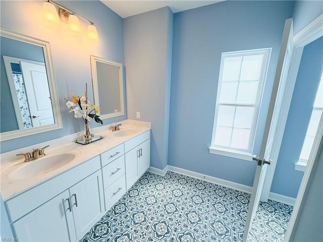 1900 Merano LN, Chesapeake, VA 23322