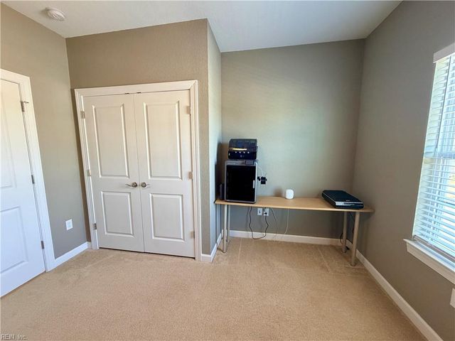 1900 Merano LN, Chesapeake, VA 23322