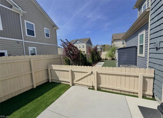 1900 Merano LN, Chesapeake, VA 23322