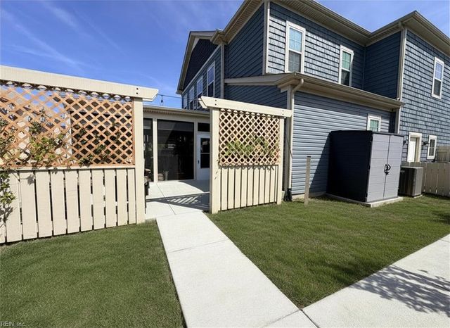 1900 Merano LN, Chesapeake, VA 23322