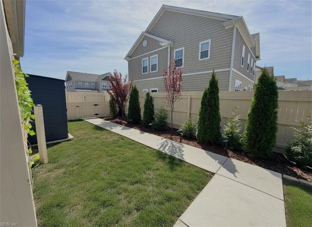 1900 Merano LN, Chesapeake, VA 23322