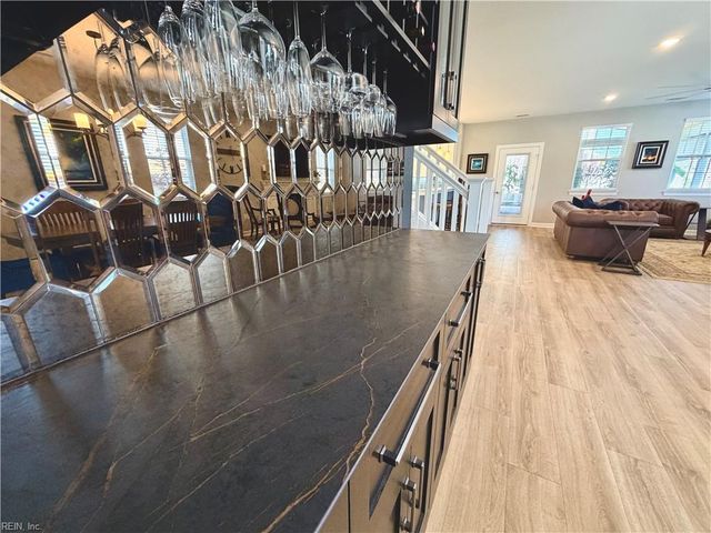 1900 Merano LN, Chesapeake, VA 23322