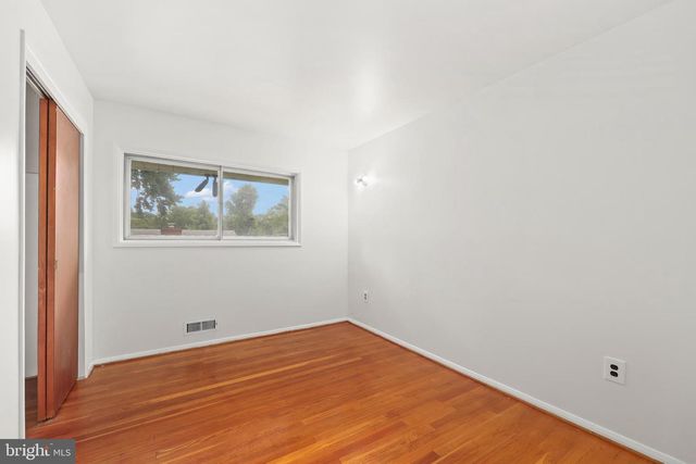 4802 RAVENSWORTH RD, Annandale, VA 22003