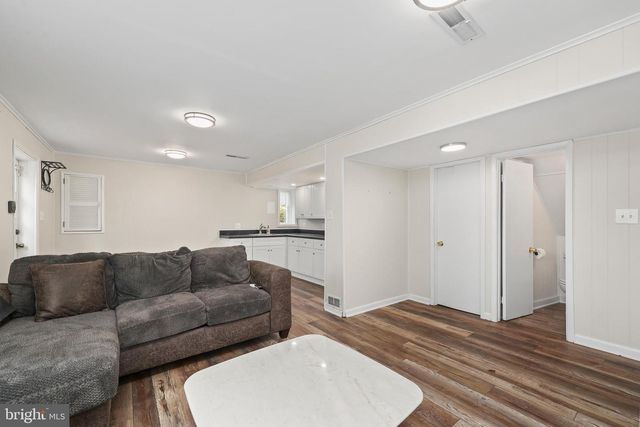4802 RAVENSWORTH RD, Annandale, VA 22003