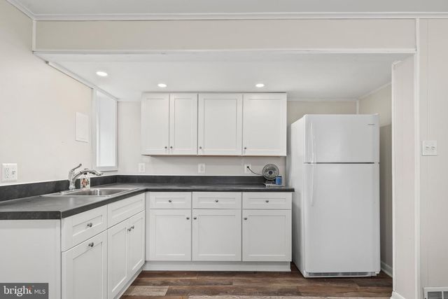 4802 RAVENSWORTH RD, Annandale, VA 22003