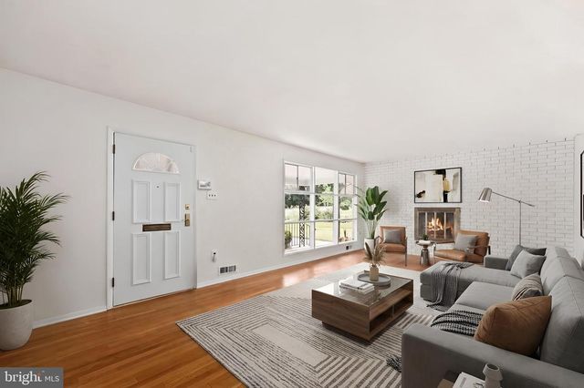 4802 RAVENSWORTH RD, Annandale, VA 22003