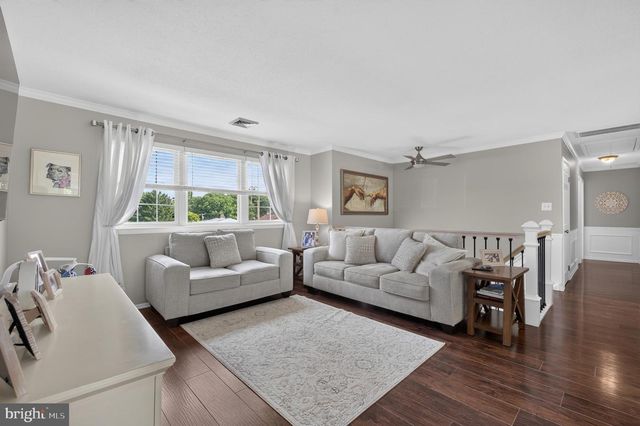 2 CATHY LN, Aston, PA 19014