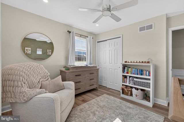 2 CATHY LN, Aston, PA 19014