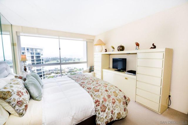 1760 Avenida Del Mundo 1409, Coronado, CA 92118