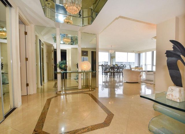 1760 Avenida Del Mundo 1409, Coronado, CA 92118