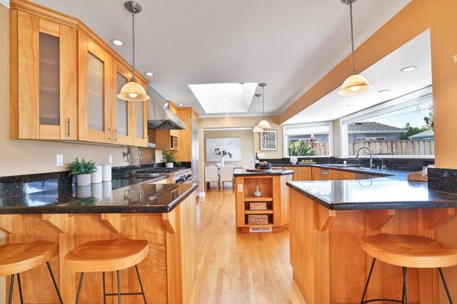 2809 Ponderosa Way, Santa Clara, CA 95051