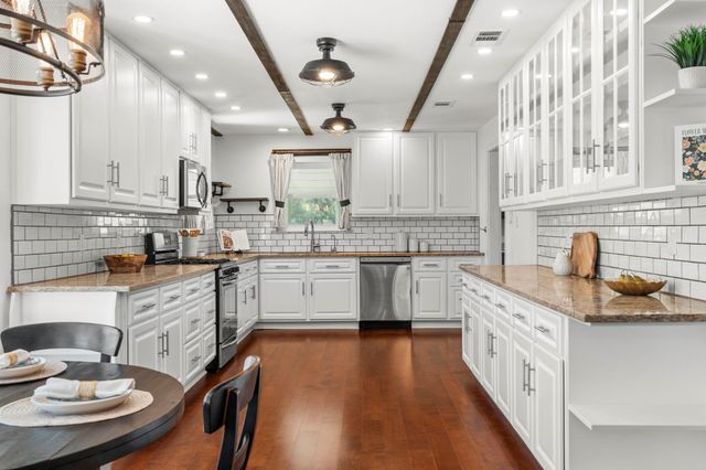 30309 Live Oak TRL, Georgetown, TX 78633