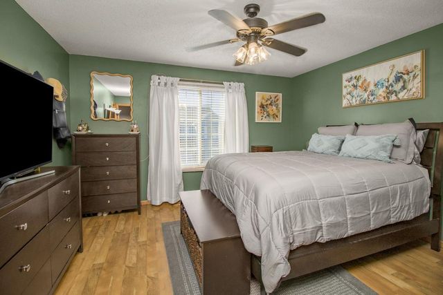 2066 Mockingbird Avenue, Shakopee, MN 55379