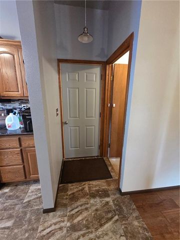 129 NW 251st Road, Clinton, MO 64735
