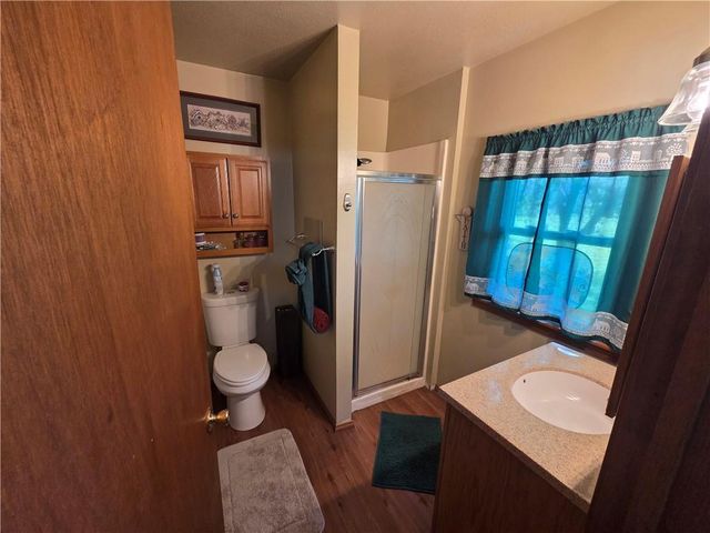 129 NW 251st Road, Clinton, MO 64735
