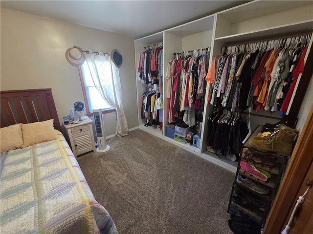 129 NW 251st Road, Clinton, MO 64735
