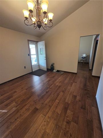 129 NW 251st Road, Clinton, MO 64735