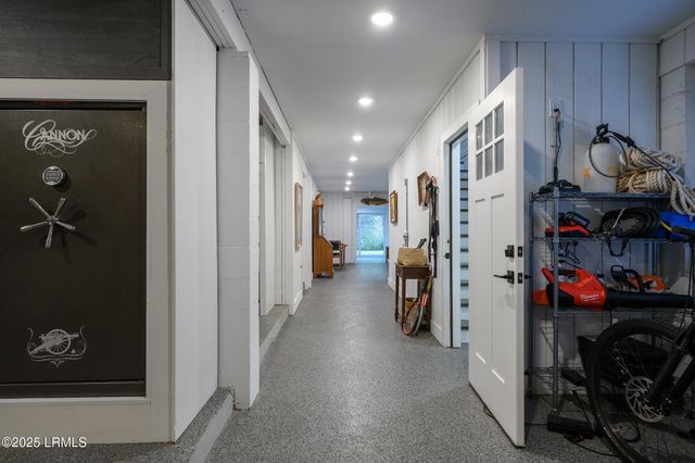 19 Song Sparrow Lane, Hilton Head Island, SC 29928