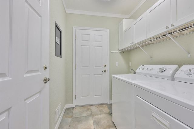 1324 EMERALD DUNES DRIVE, Sun City Center, FL 33573