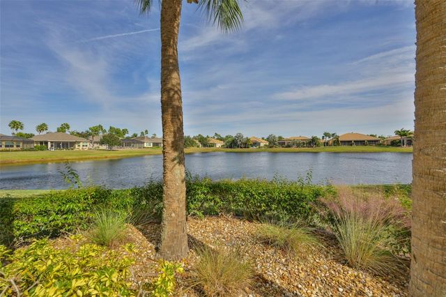 1324 EMERALD DUNES DRIVE, Sun City Center, FL 33573