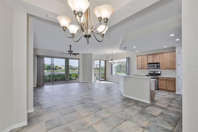 1324 EMERALD DUNES DRIVE, Sun City Center, FL 33573