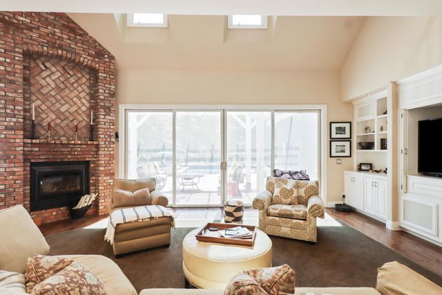 10910 Chambeau Way, Elk Grove, CA 95624