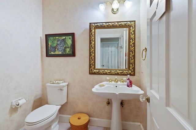 10910 Chambeau Way, Elk Grove, CA 95624