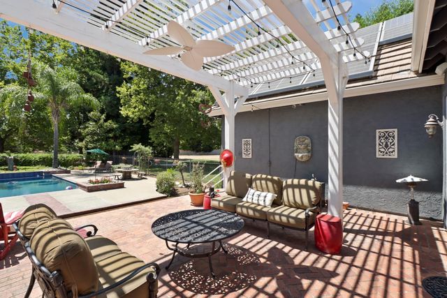 10910 Chambeau Way, Elk Grove, CA 95624