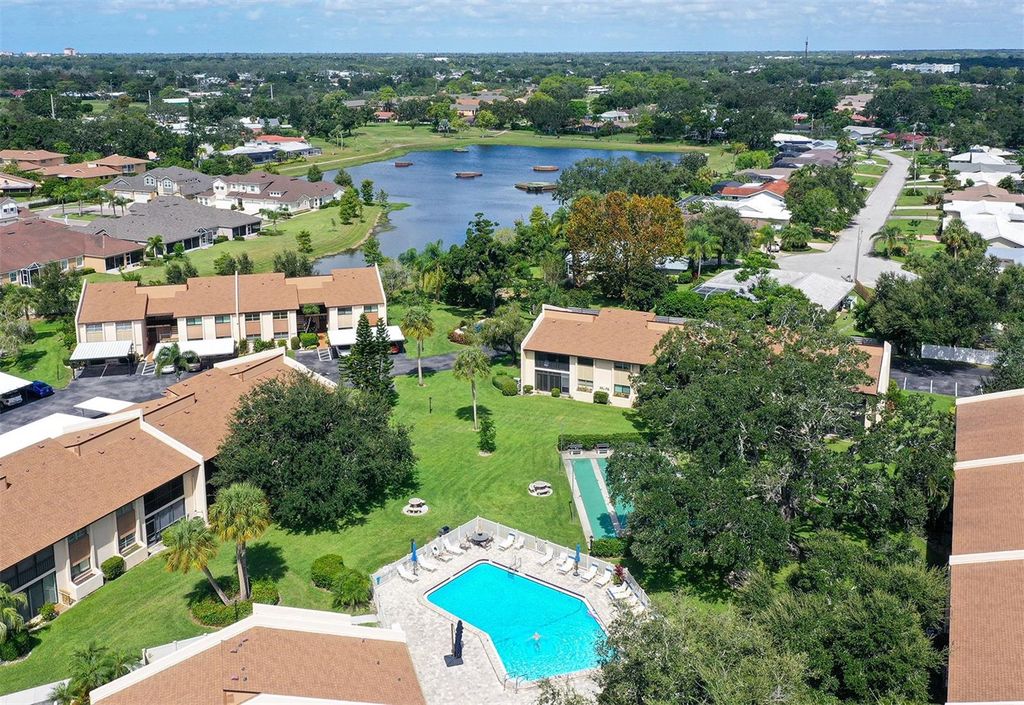 2640 CLUBHOUSE DRIVE 203, Sarasota, FL 34232