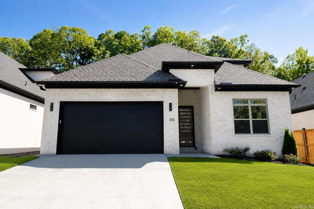 111 Kinley Loop, Little Rock, AR 72223