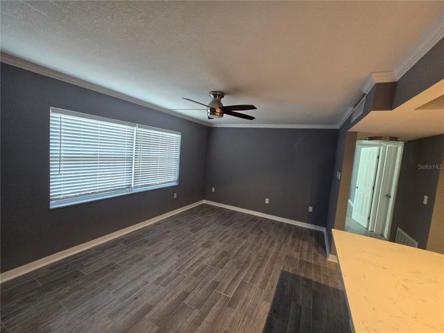 11655 3RD STREET E 8, Treasure Island, FL 33706