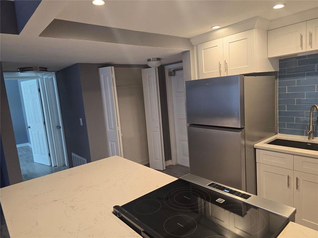 11655 3RD STREET E 8, Treasure Island, FL 33706