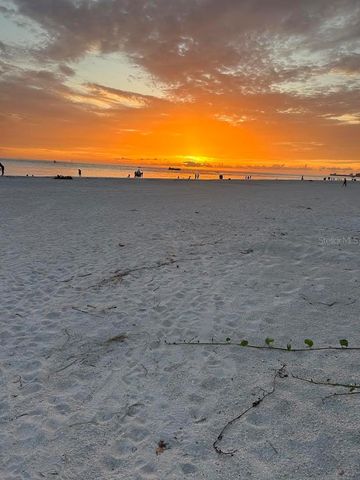 11655 3RD STREET E 8, Treasure Island, FL 33706