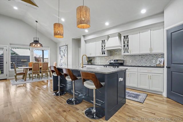 3051 N Dogwood Drive, Catoosa, OK 74015