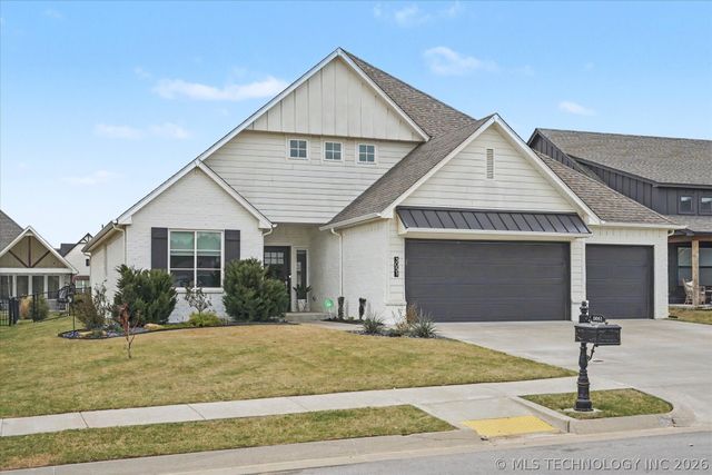 3051 N Dogwood Drive, Catoosa, OK 74015