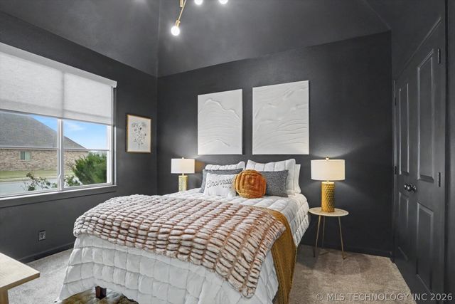 3051 N Dogwood Drive, Catoosa, OK 74015