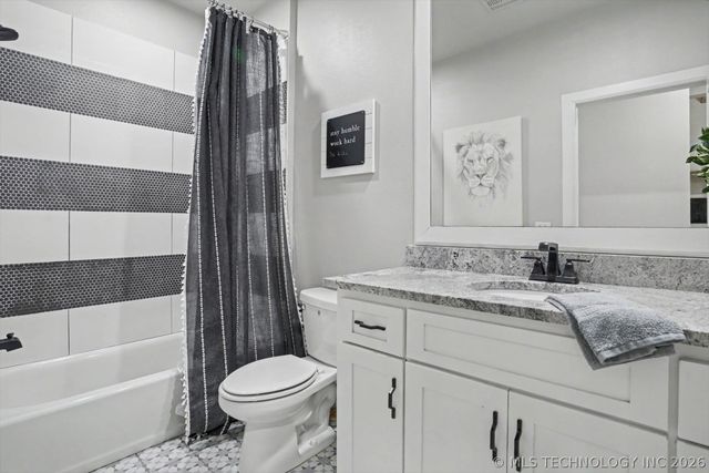 3051 N Dogwood Drive, Catoosa, OK 74015