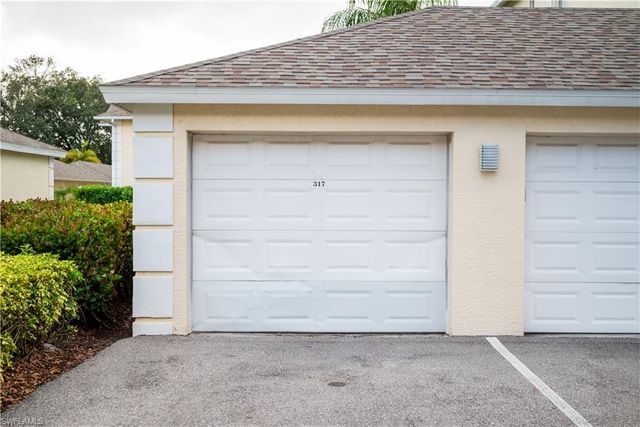 3235 Cypress Glen WAY # 309, Naples, FL 34109