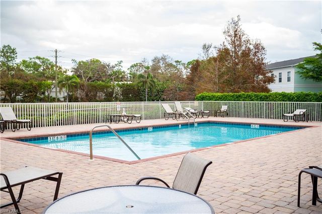 3235 Cypress Glen WAY # 309, Naples, FL 34109