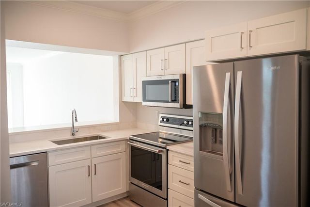 3235 Cypress Glen WAY # 309, Naples, FL 34109