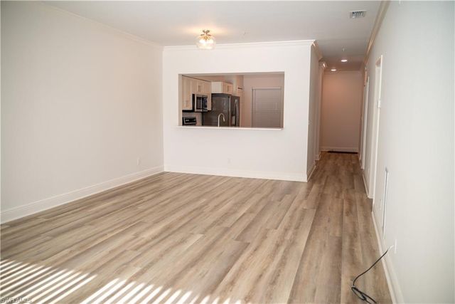 3235 Cypress Glen WAY # 309, Naples, FL 34109