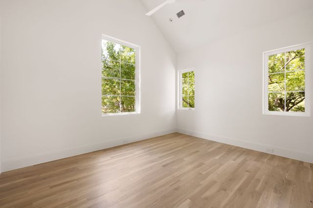 652 Harter Road, Dallas, TX 75218
