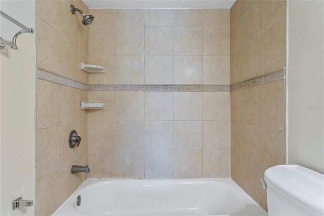 2302 MANHATTAN 111, Tampa, FL 33629