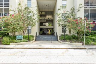 2302 MANHATTAN 111, Tampa, FL 33629