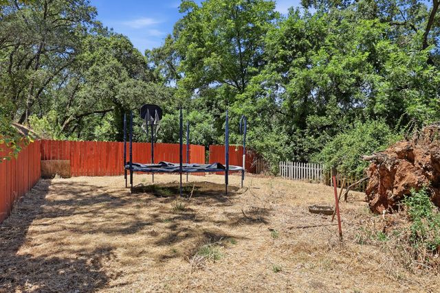 4328 Godley Rd, Lincoln, CA 95648